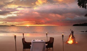 THE RESORT AT ISLA PALENQUE BEACH DINING